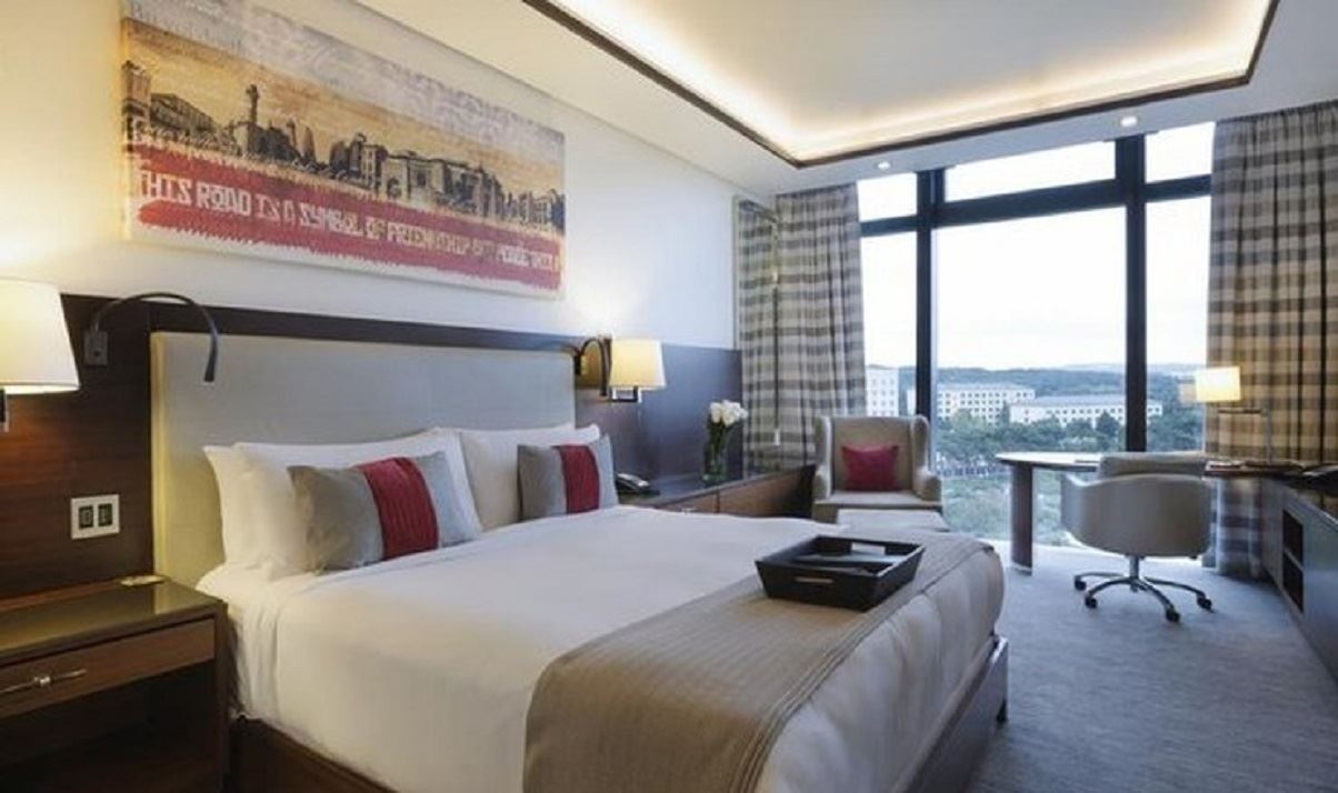 rooms-deluxe-city-view