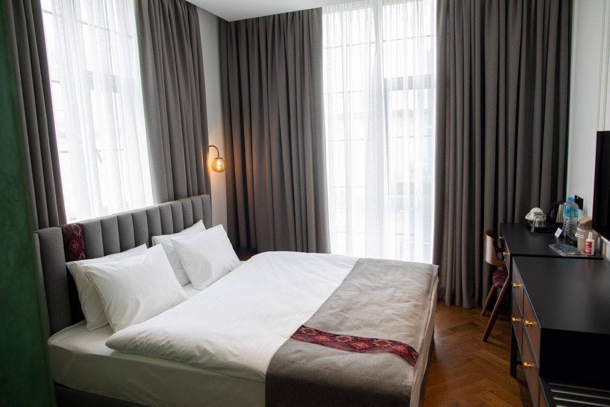 rooms-standard-courtyard-view