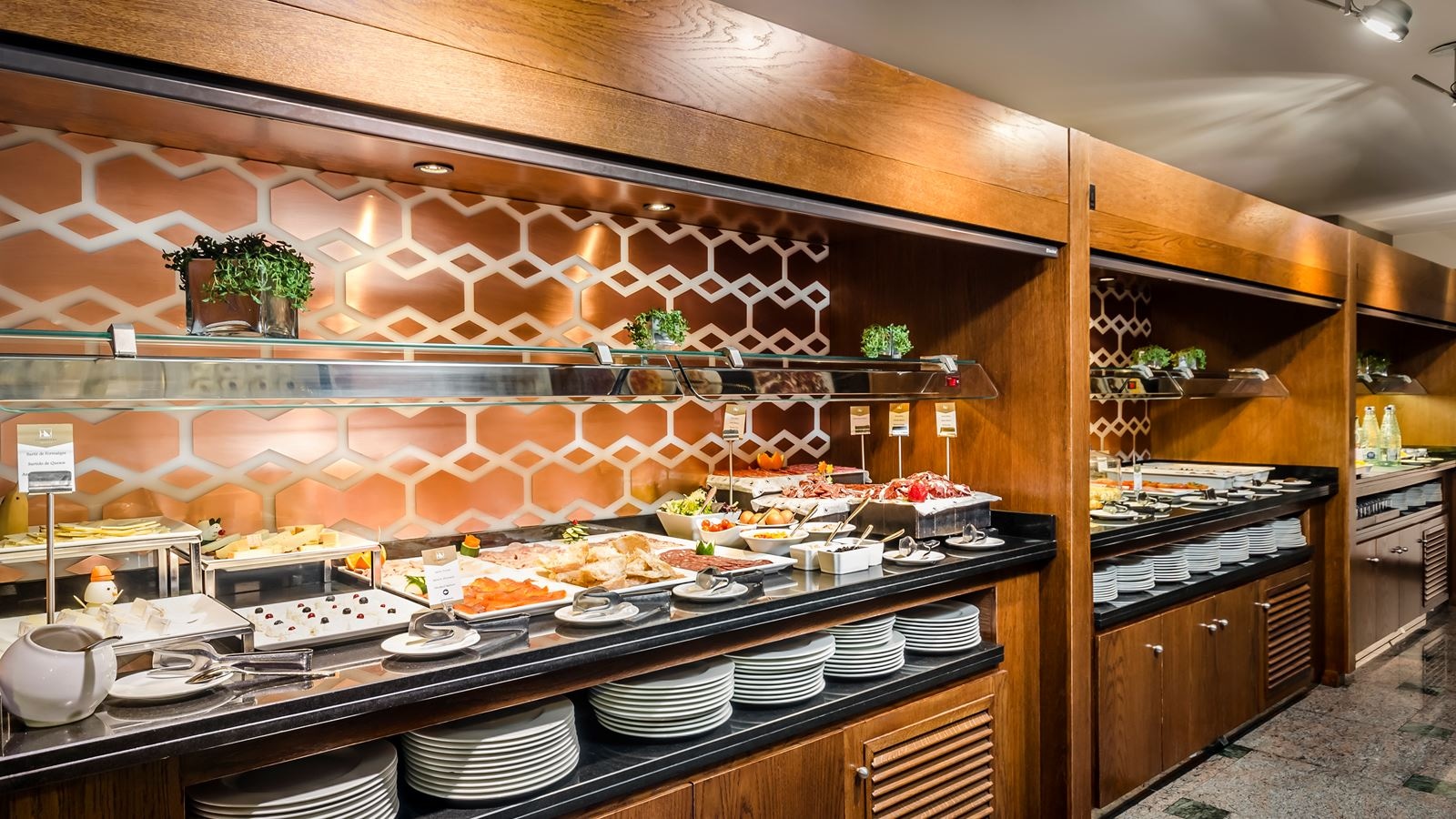 restaurants-restaurants