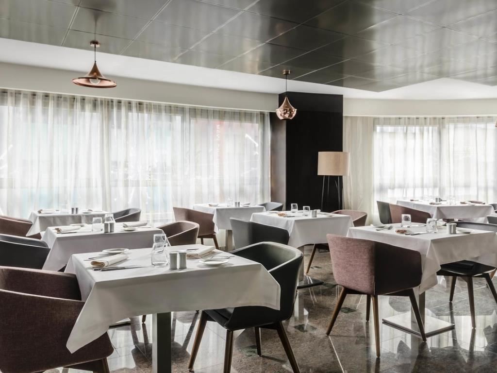 restaurants-restaurant