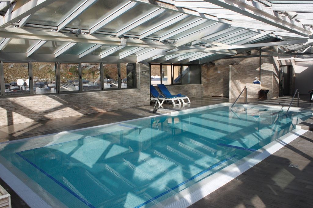 pools-indoor-pool