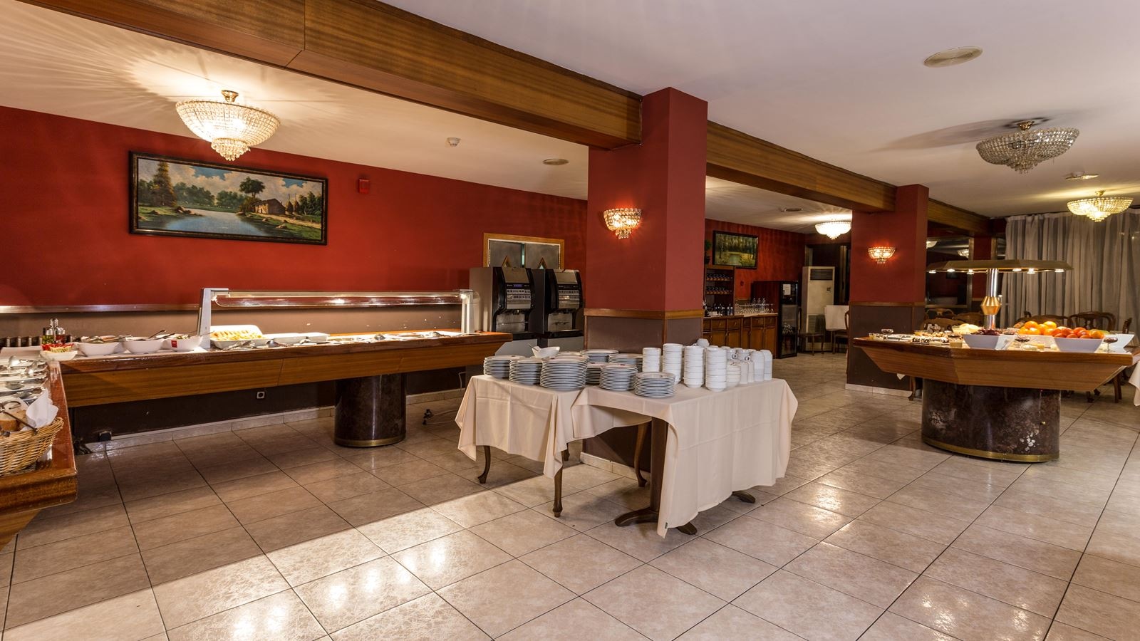 restaurants-restaurant