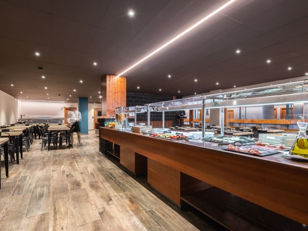 restaurants-restaurant