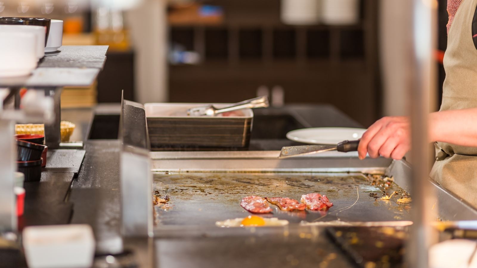 restaurants-restaurant