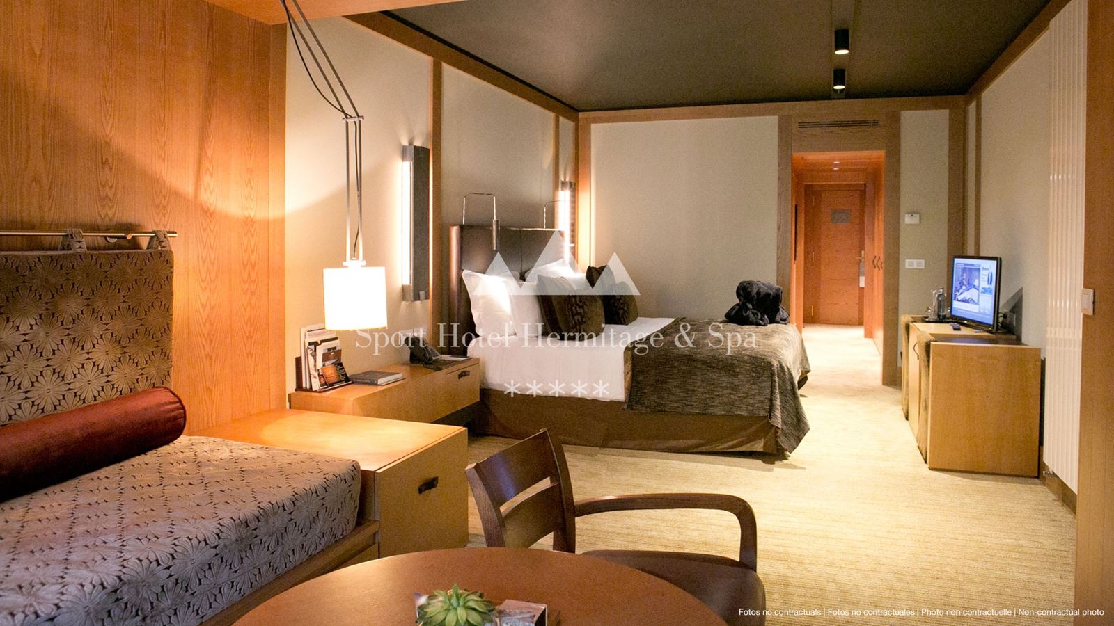 rooms-junior-suite-deluxe