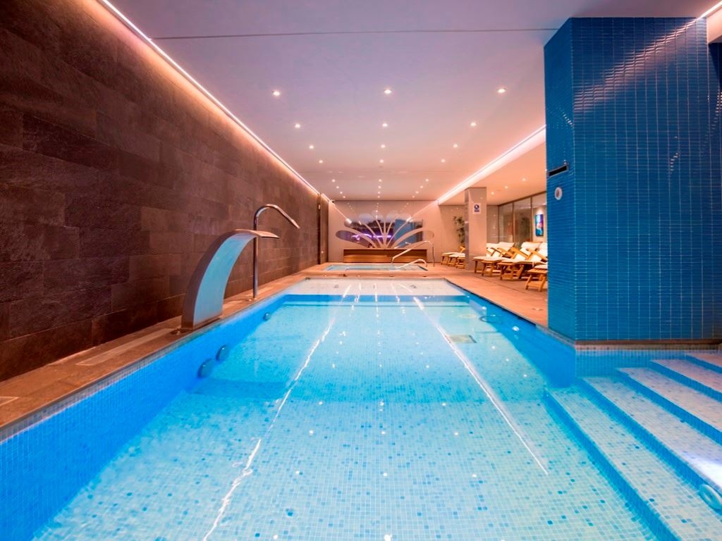 pools-indoor-pool