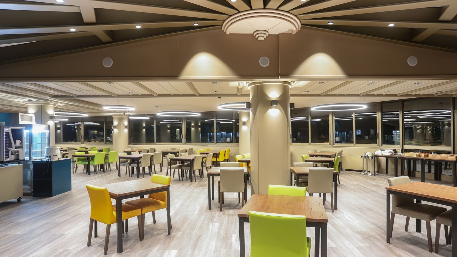 restaurants-restaurants