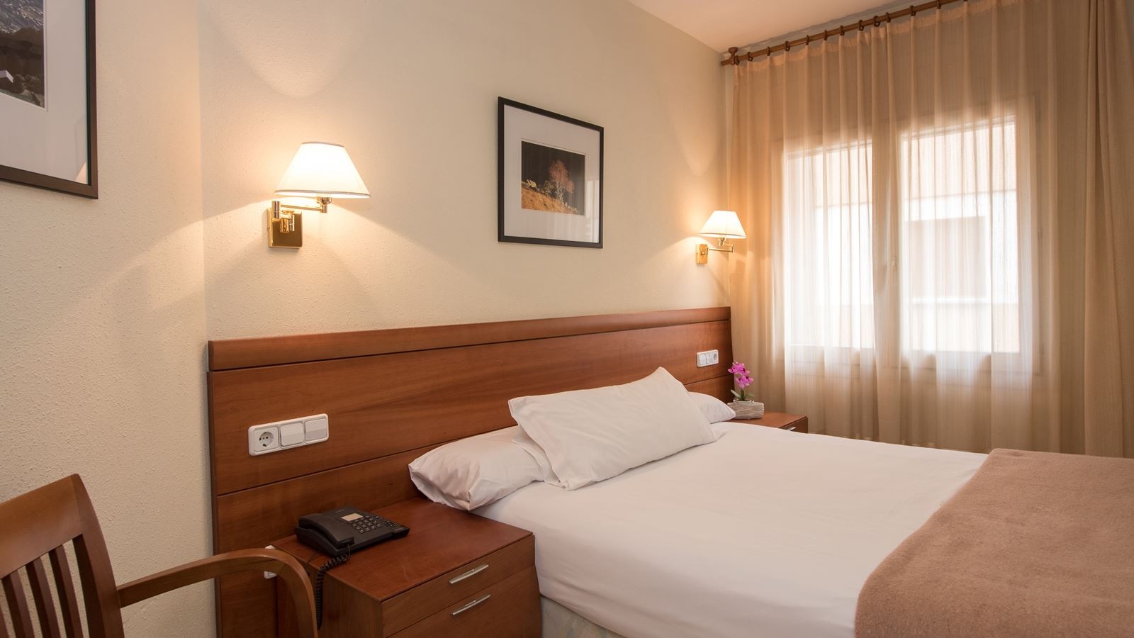 rooms-double-classic-room