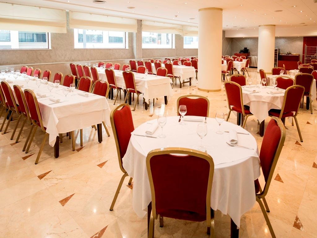 restaurants-restaurant