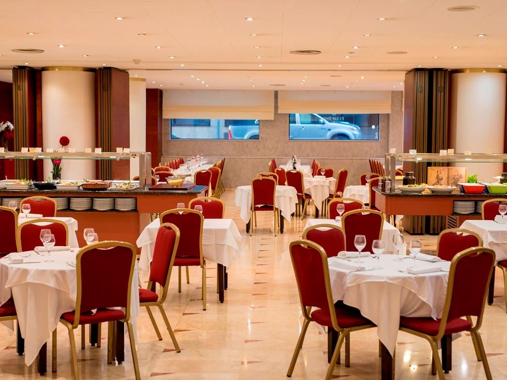 restaurants-restaurant