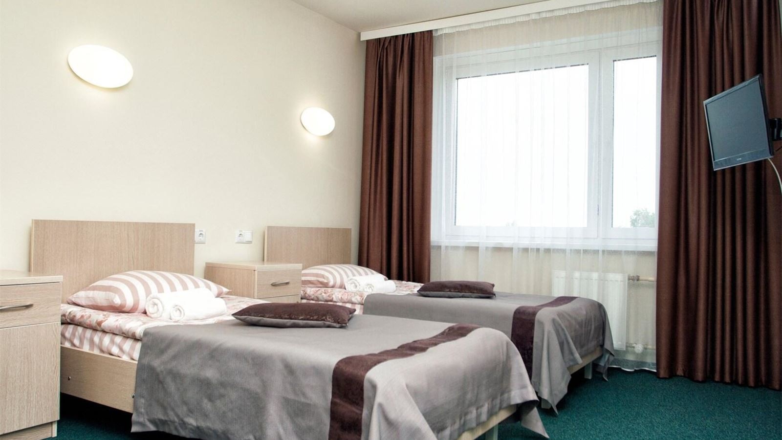 rooms-двухкомнатный-трехместный-номер-для-людей-с-ограниченными-возможностями