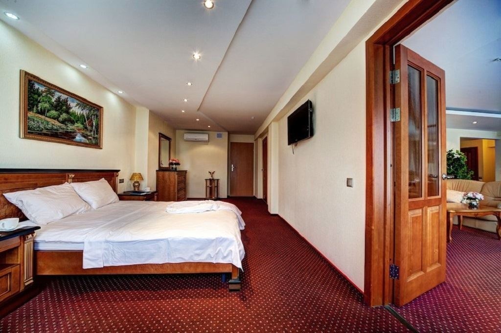 rooms-2мест-luxe-3-rooms