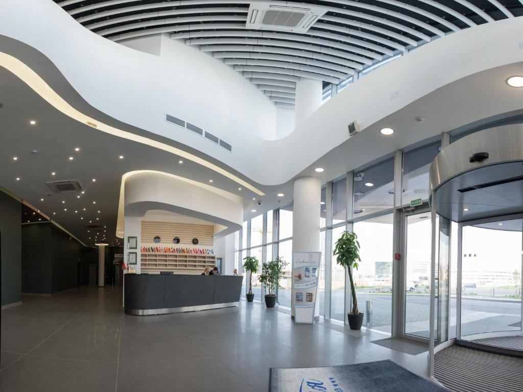 general-main-building