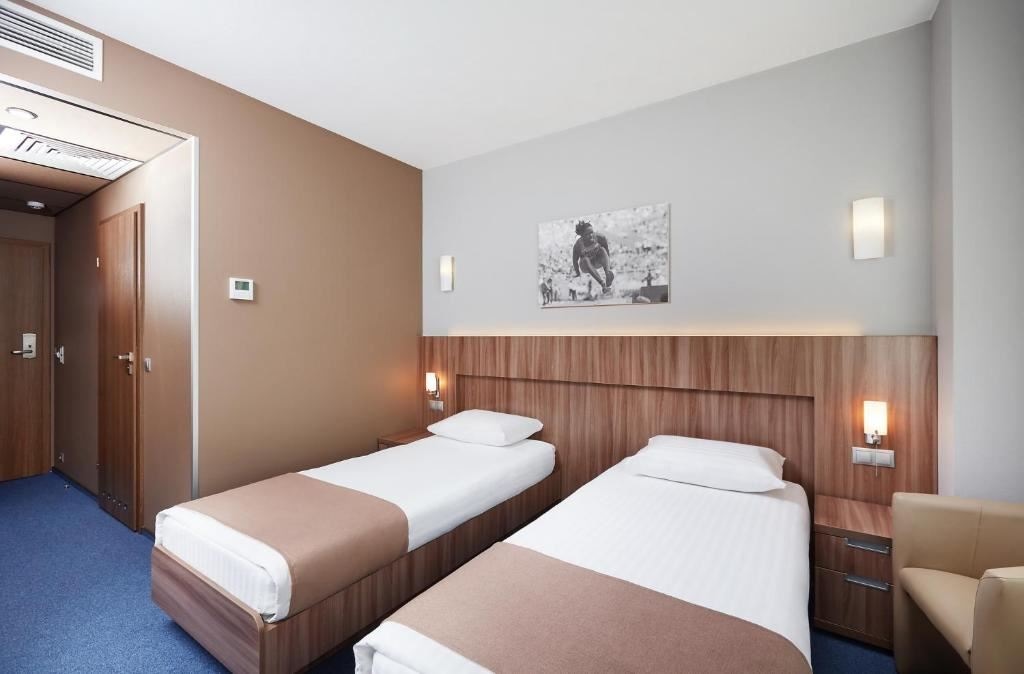 rooms-standard-twin-room