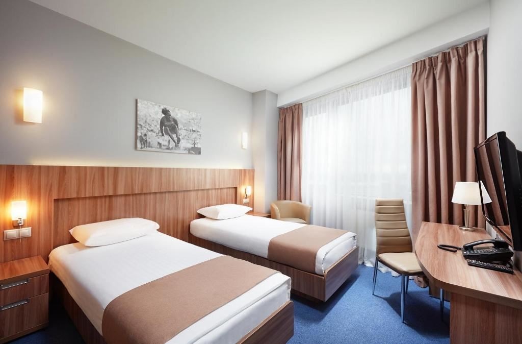 rooms-standard-twin-room