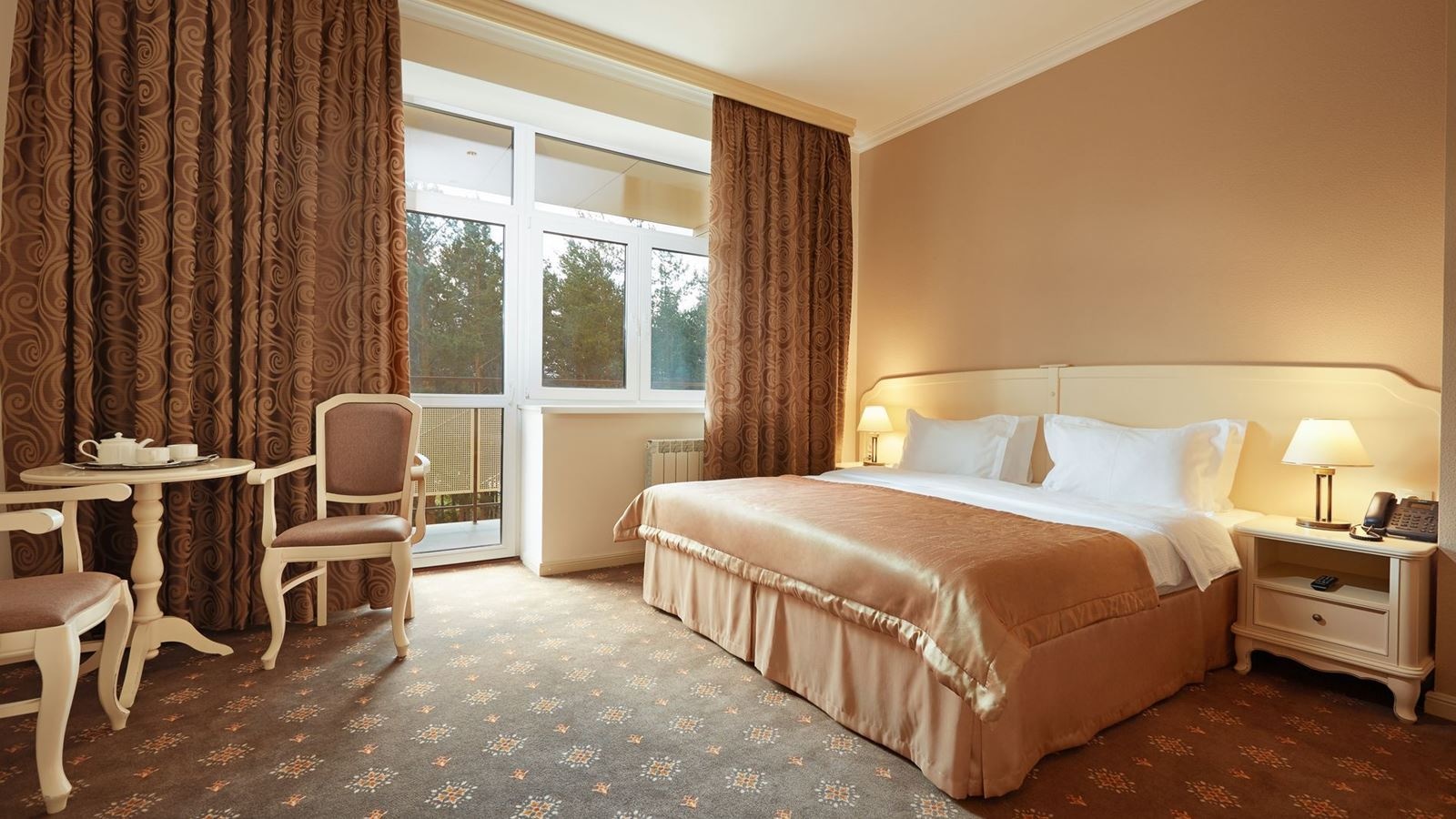 rooms-executive-suite