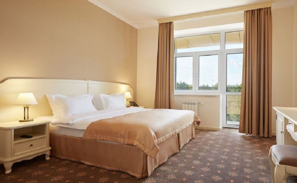 rooms-connective-suite