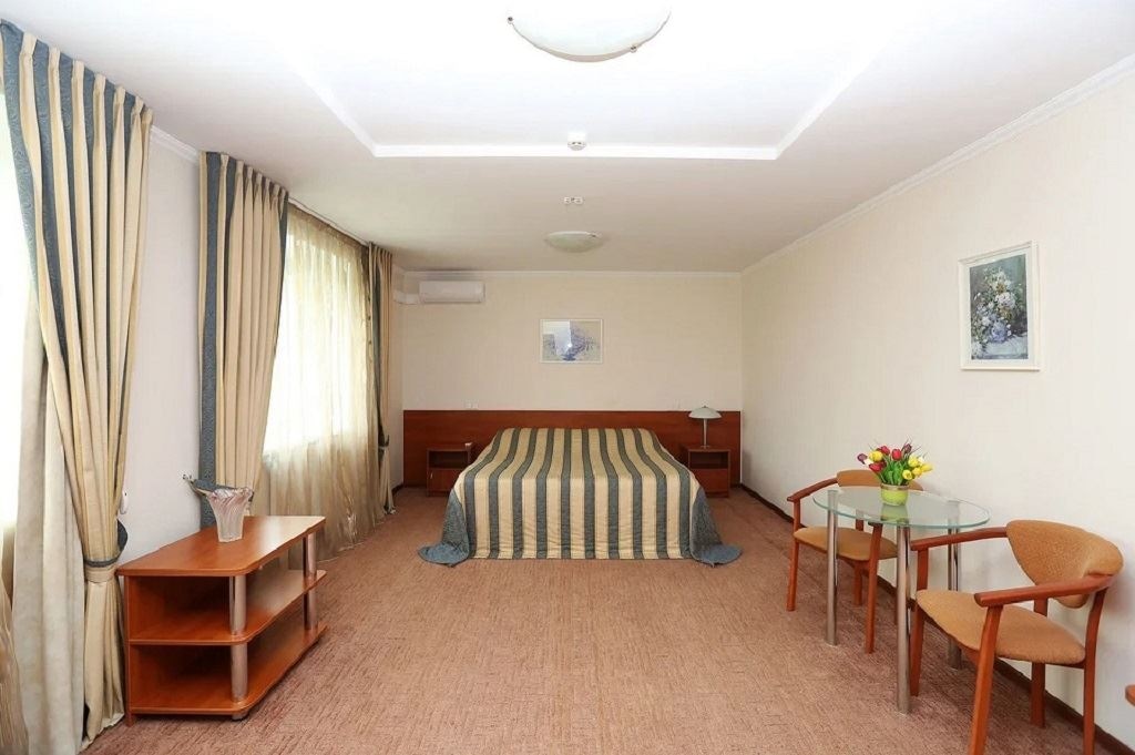 rooms-suite-superior