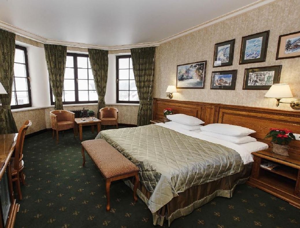 rooms-double-twin-standard-room