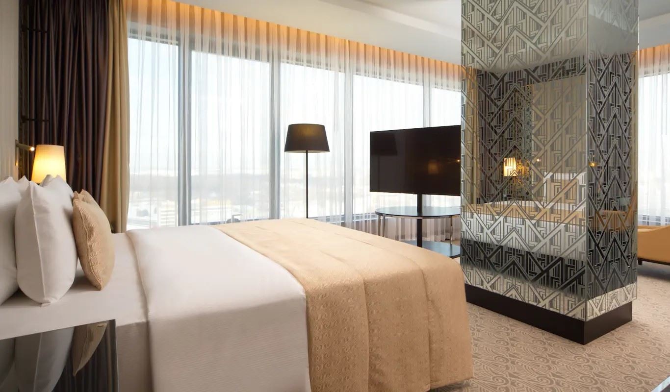 rooms-ambassador-suite