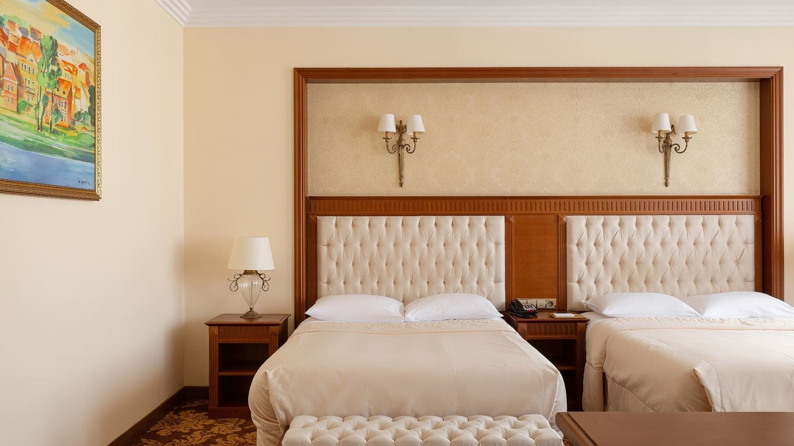 rooms-room-standard-twin