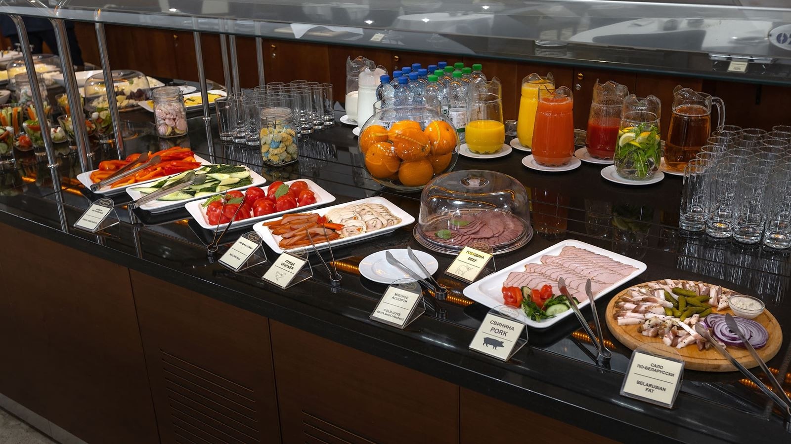 restaurants-restaurant