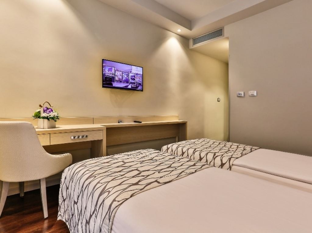 rooms-double-standard-room-land-view