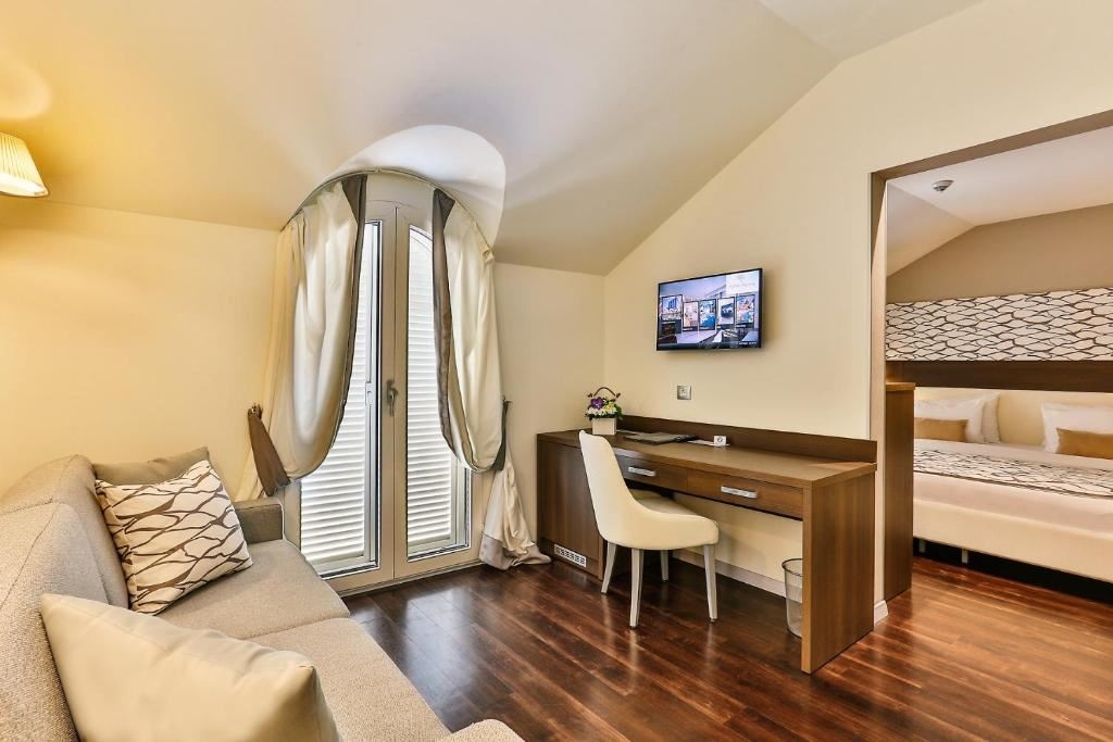 rooms-junior-suite-sea-view