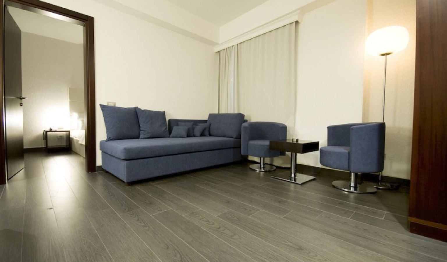 rooms-superior-suite