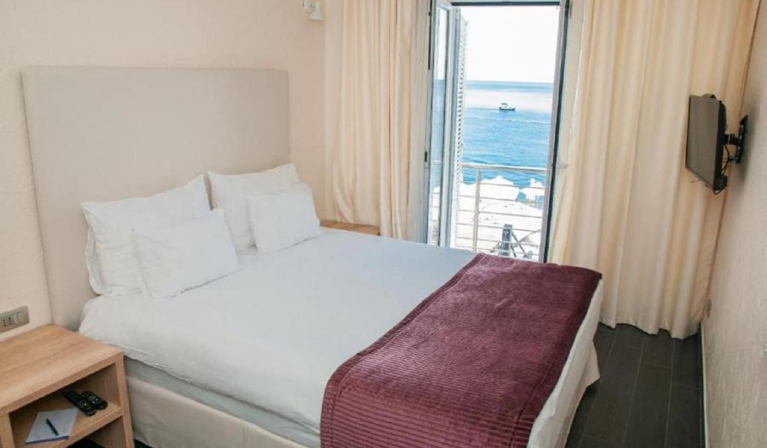 rooms-suite-sea-view