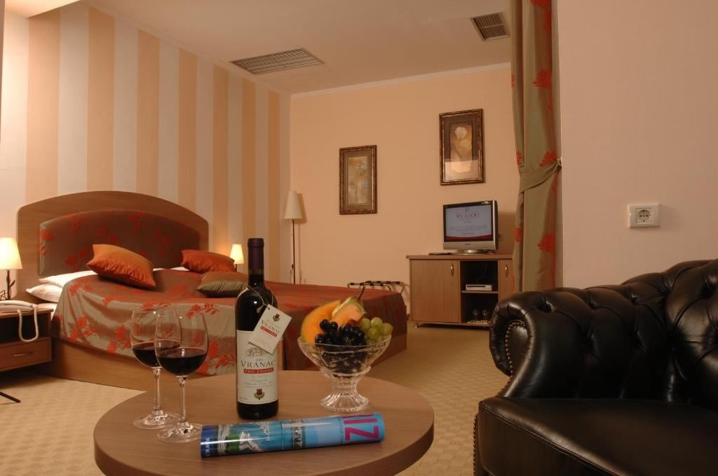 rooms-deluxe-double-room