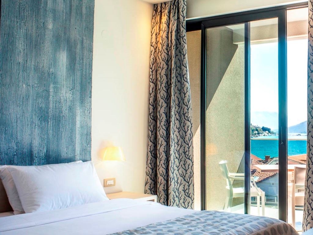 rooms-double-room-side-sea-view