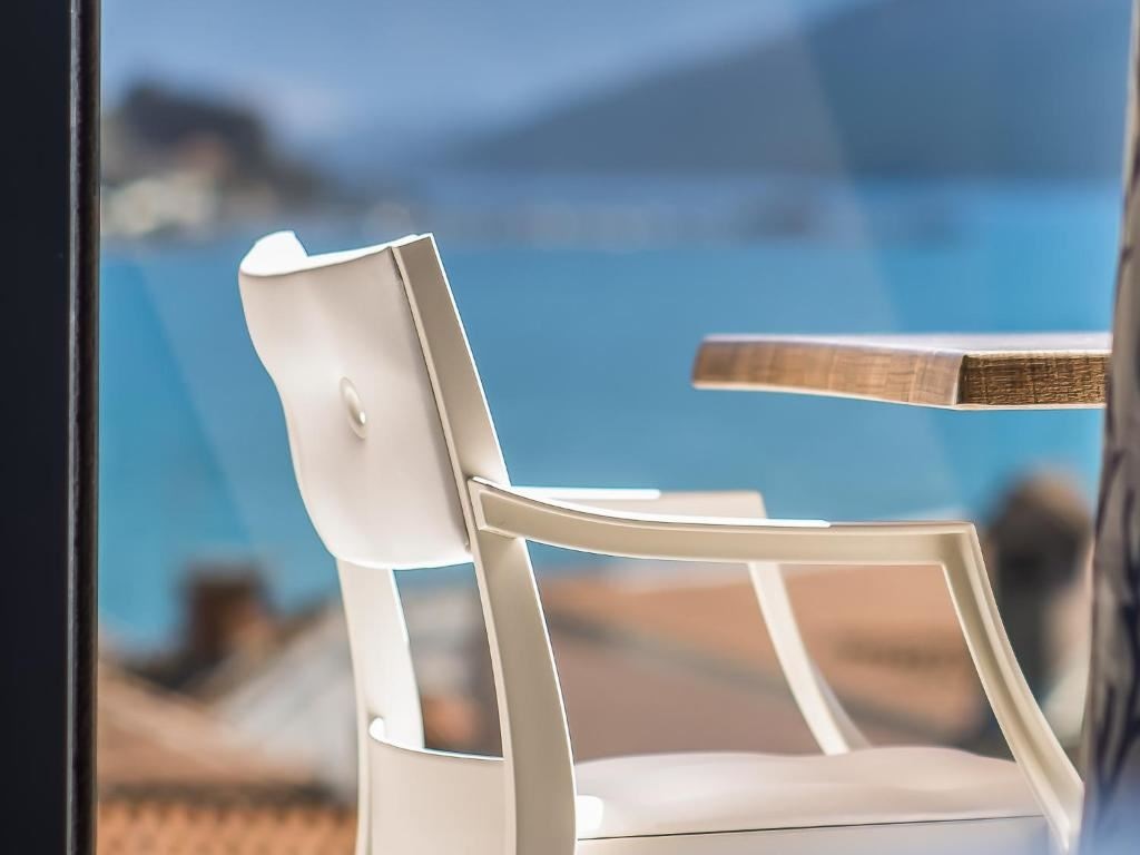 rooms-double-room-side-sea-view