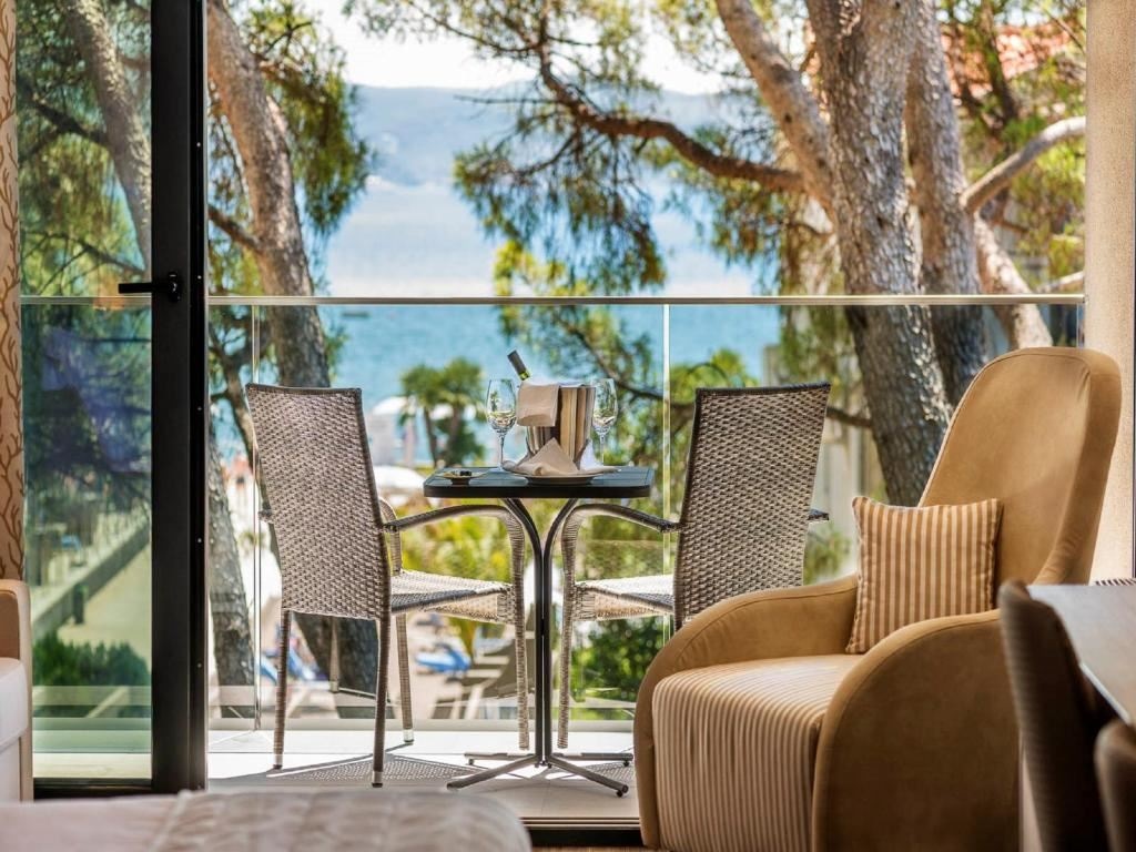 rooms-superior-room-sea-view