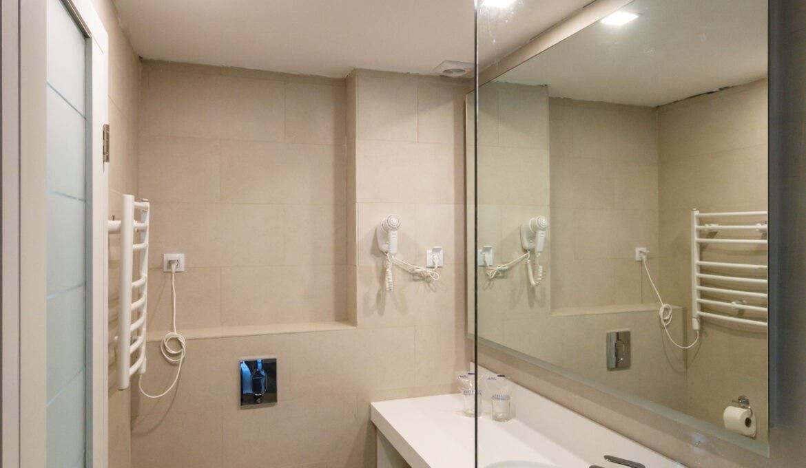 rooms-double-room-mountain-view