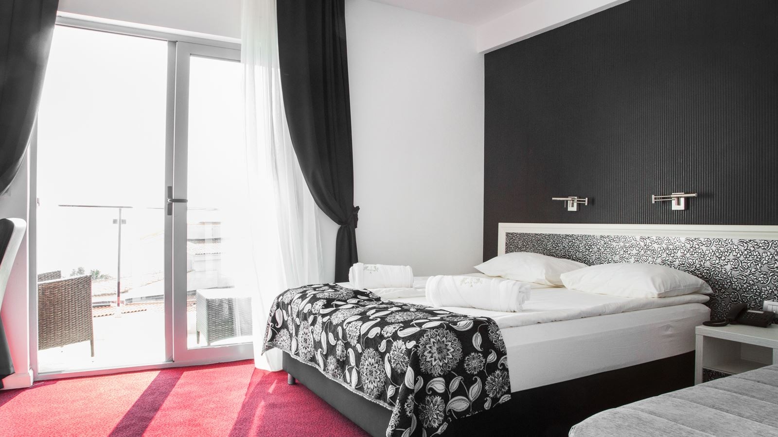 rooms-superior-room-main-building-sea-view