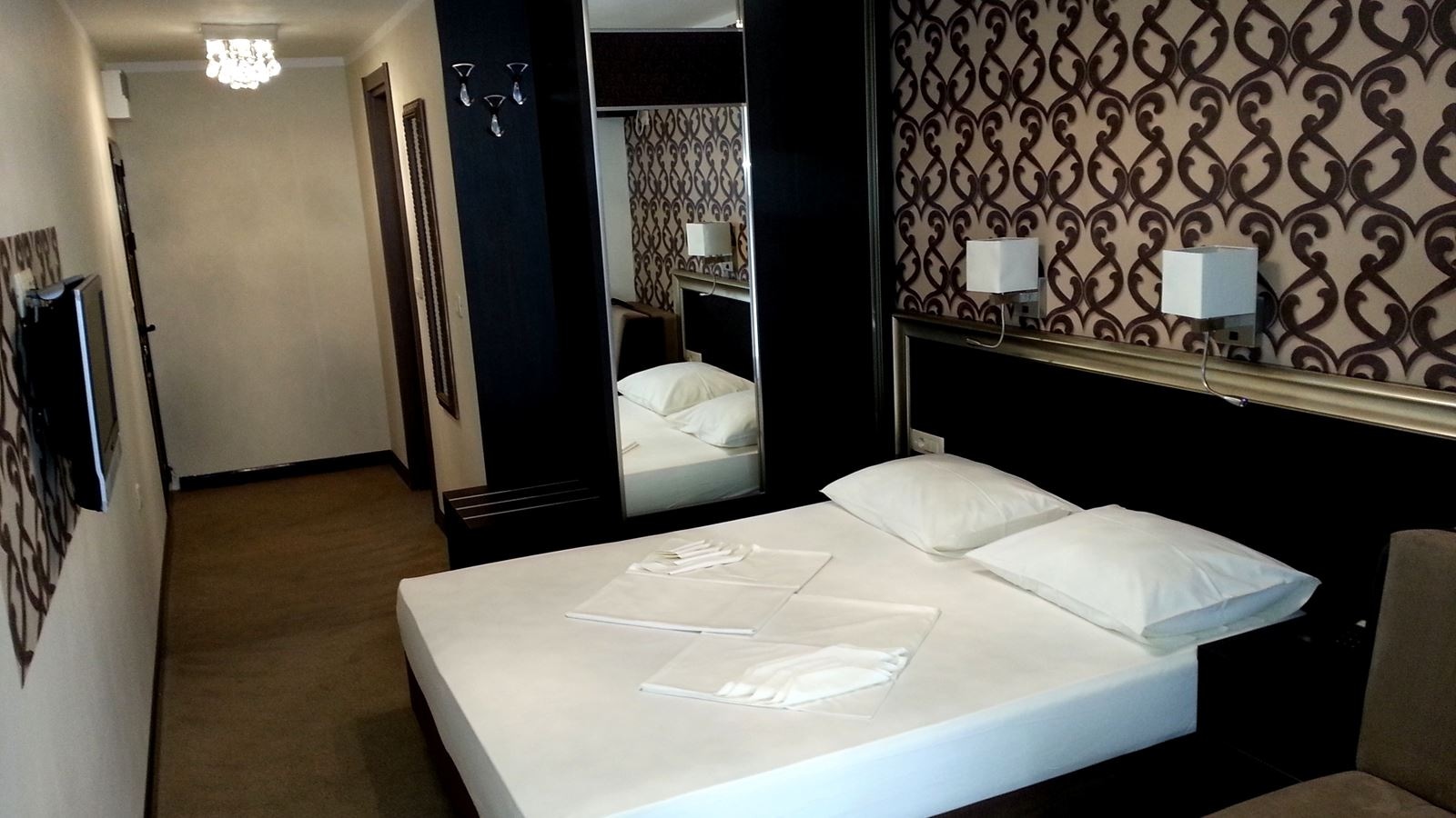 rooms-superior-room-main-building-single-use