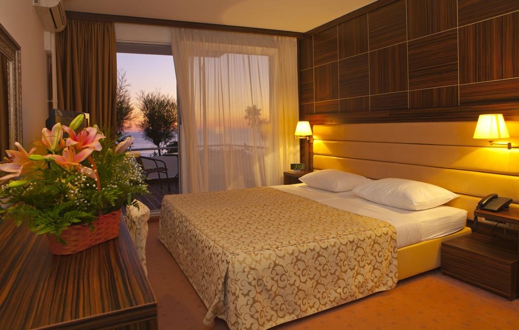 rooms-sea-view-room