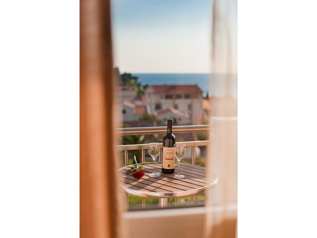 rooms-standard-double-room