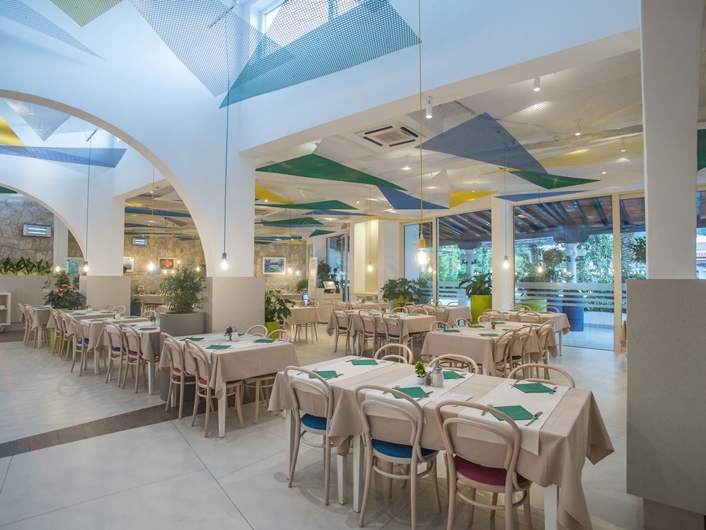 restaurants-main-restaurant