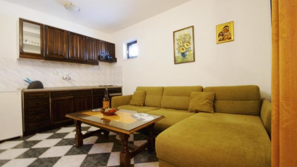 rooms-apartment-5-pax