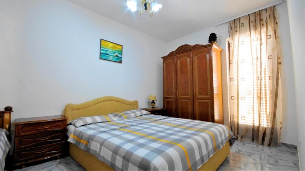 rooms-apartment-5-pax