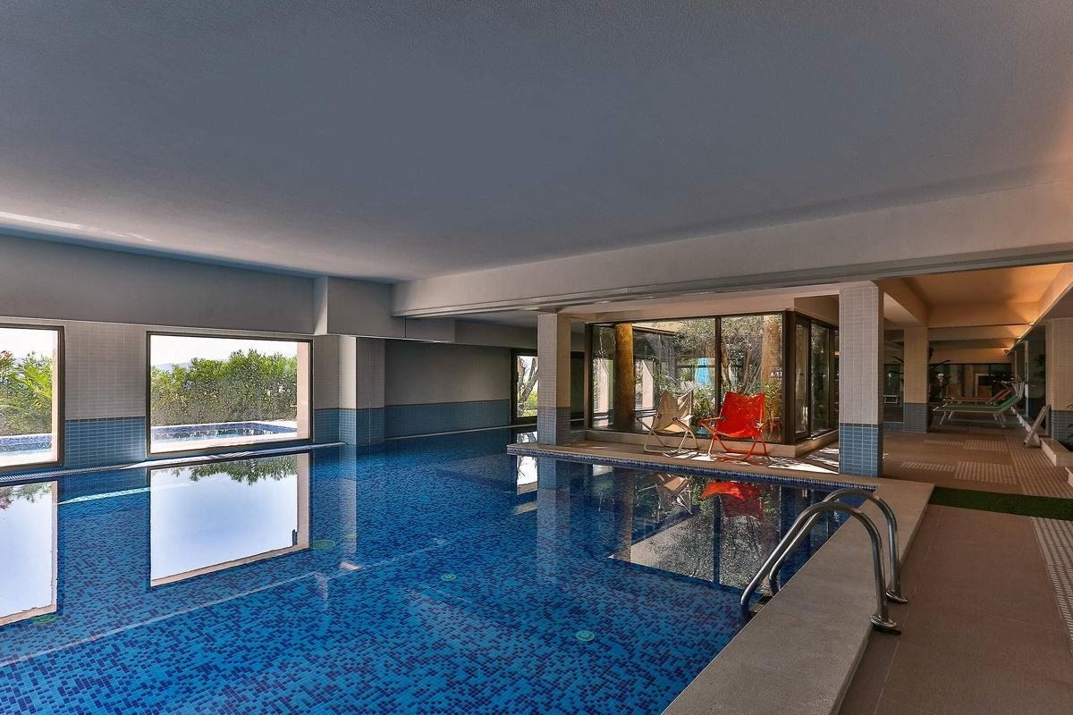 pools-indoor-pool