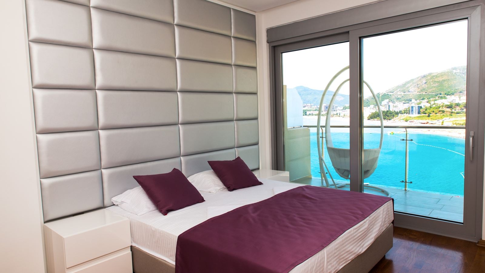 rooms-three-bedroom-apartment-sea-view
