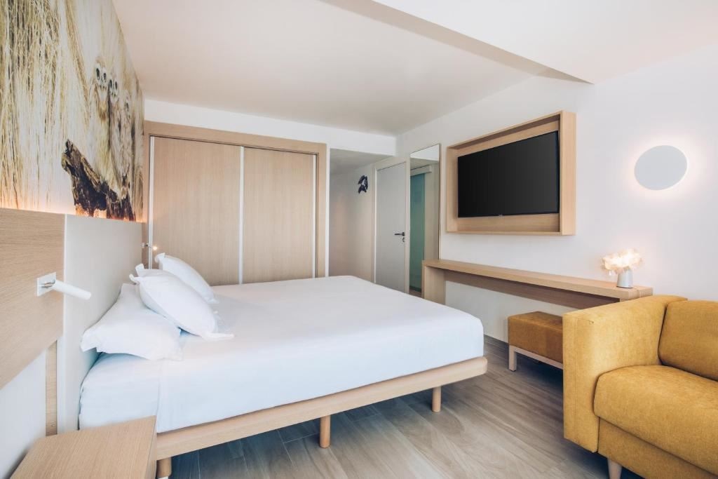 rooms-double-room-sea-view-priority-location