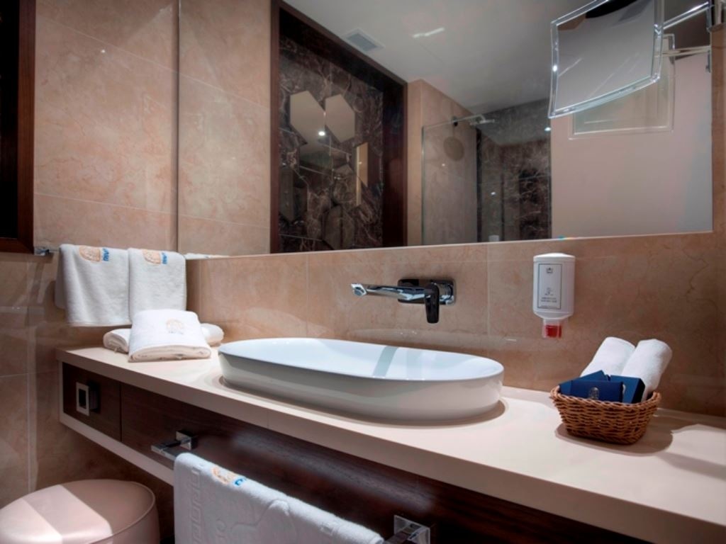 rooms-double-standard-room