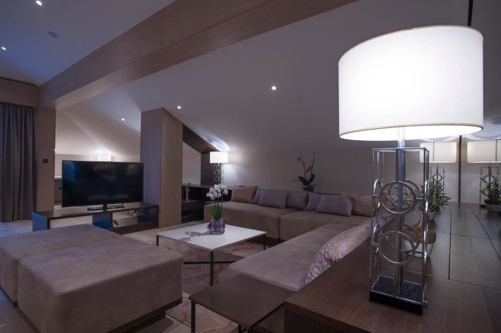 rooms-deluxe-apartment