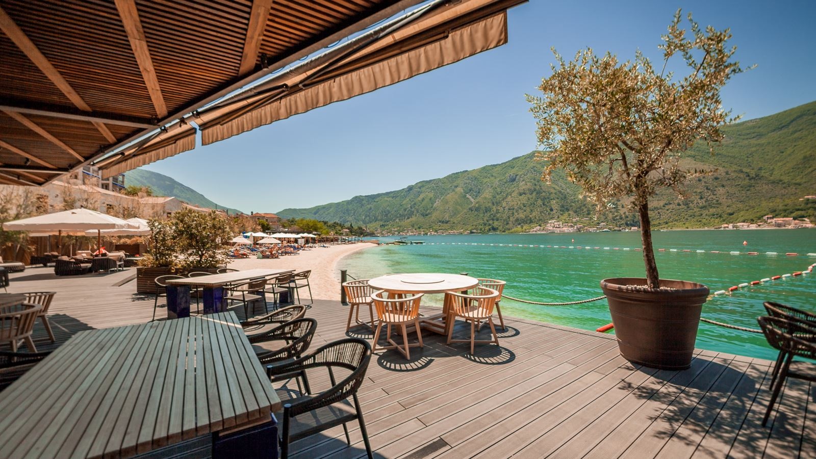 bars-virtu-beach-club