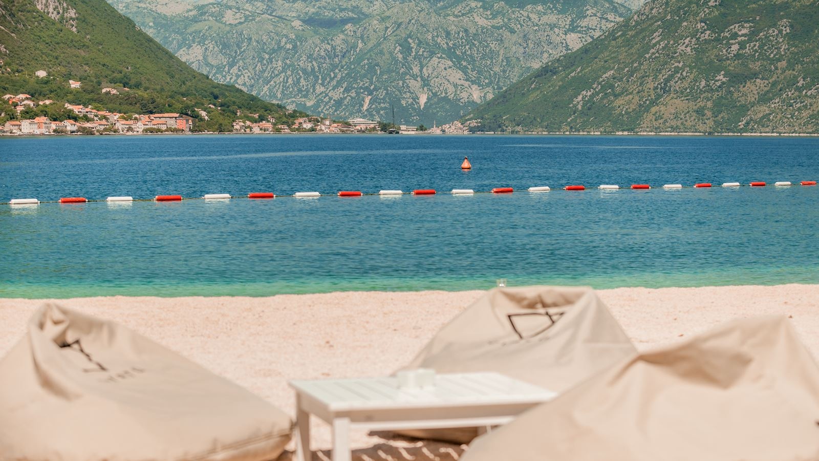 bars-virtu-beach-club