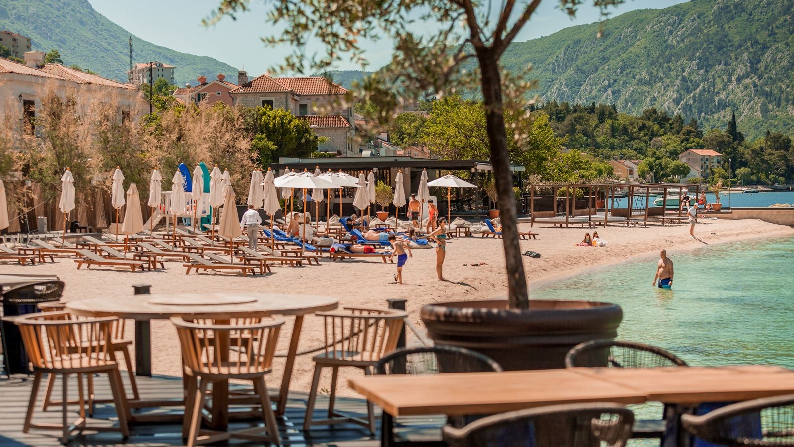 bars-virtu-beach-club